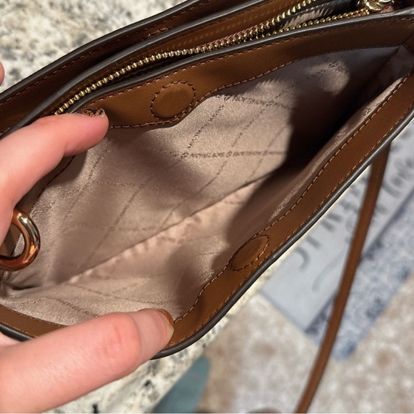 Michael Kors trisha crossbody bag - Picture 2 of 9